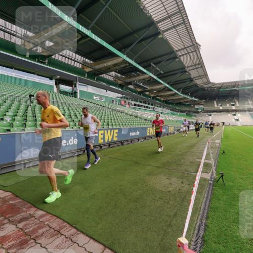 13.09.2026 - 21. swb-Marathon Bremen Michael Burmester http://msf.ph/oto/10292094 13.09.2026 10:27:28 Laufen im Stadion 10096, 10142, 10172, 10189, 10210, 10214, 10223, 10228, 10231, 10269, 10270, 10289, 10293, 10310, 10318, 10319, 10329, 10352, 10393, 10436, 10445, 10447, 10454, 10464, 10489, 10504, 10508, 10514, 10536, 10541, 10566, 10583, 10594, 10628, 10638, 10735, 10744, 10807, 10814, 10846, 10860, 10866, 10873, 10897, 10898, 10917, 10956, 10992, 11015, 11060, 11063, 11076, 11092, 11110, 11111, 11130, 11135, 11148, 11155, 11187, 11193, 11199, 11209, 11232, 11279 meine-sportfotos.de