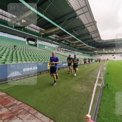 13.09.2026 - 21. swb-Marathon Bremen Michael Burmester http://msf.ph/oto/10292162 13.09.2026 10:27:41 Laufen im Stadion 10096, 10142, 10172, 10189, 10210, 10214, 10223, 10231, 10269, 10270, 10289, 10293, 10294, 10310, 10318, 10319, 10329, 10352, 10393, 10436, 10445, 10464, 10489, 10504, 10508, 10514, 10536, 10541, 10544, 10566, 10583, 10594, 10628, 10638, 10655, 10735, 10744, 10770, 10807, 10814, 10846, 10860, 10873, 10897, 10898, 10917, 10956, 10992, 11015, 11060, 11063, 11076, 11087, 11092, 11110, 11111, 11130, 11135, 11148, 11170, 11193, 11209, 11279 meine-sportfotos.de