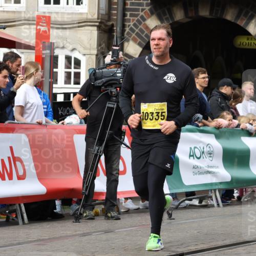 13.09.2026 - 21. swb-Marathon Bremen Strokosch-Dieckow http://msf.ph/oto/10292206 13.09.2026 11:17:14 Ziel 10295, 10679, 10999, 11456, 11461, 11653, 11867, 12089, 12287, 10472, 10773, 10779, 10979, 11709 meine-sportfotos.de