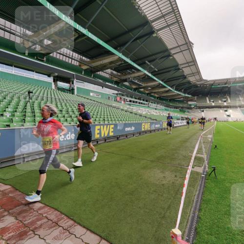 13.09.2026 - 21. swb-Marathon Bremen Michael Burmester http://msf.ph/oto/10292268 13.09.2026 10:28:04 Laufen im Stadion 10096, 10142, 10172, 10189, 10223, 10231, 10267, 10269, 10270, 10289, 10293, 10294, 10310, 10316, 10319, 10329, 10393, 10421, 10464, 10489, 10504, 10508, 10514, 10525, 10538, 10541, 10544, 10566, 10583, 10594, 10628, 10638, 10655, 10709, 10739, 10744, 10770, 10807, 10814, 10835, 10846, 10860, 10873, 10876, 10897, 10898, 10910, 10917, 10923, 10956, 10992, 10993, 11005, 11035, 11058, 11060, 11063, 11076, 11087, 11092, 11110, 11111, 11148, 11170, 11193 meine-sportfotos.de
