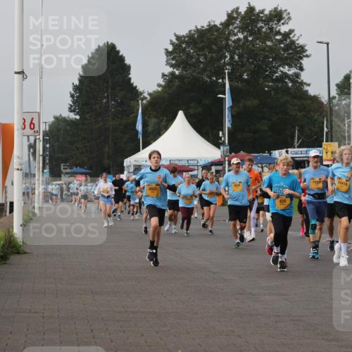 13.09.2026 - Kiel Lauf Andreas Tolksdorf http://msf.ph/oto/10292474 13.09.2026 09:25:17 Kiellinie 36, 4605, 9934, 420, 7857, 10418, 81, 1023 meine-sportfotos.de