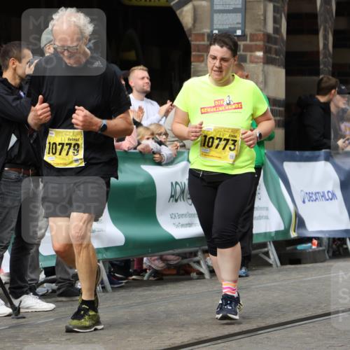13.09.2026 - 21. swb-Marathon Bremen Strokosch-Dieckow http://msf.ph/oto/10292672 13.09.2026 11:17:25 Ziel 10295, 10335, 10999, 11355, 11461, 11495, 11653, 11672, 12101, 12287, 10472, 10756, 10979, 11709, 12334 meine-sportfotos.de