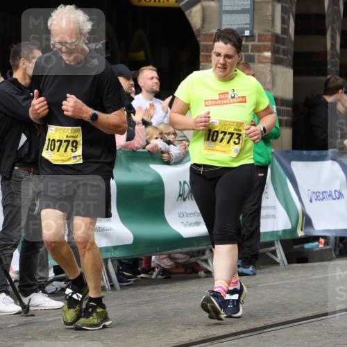13.09.2026 - 21. swb-Marathon Bremen Strokosch-Dieckow http://msf.ph/oto/10292696 13.09.2026 11:17:25 Ziel 10295, 10335, 10999, 11355, 11461, 11495, 11653, 11672, 12101, 12287, 10472, 10756, 10979, 11709, 12334 meine-sportfotos.de