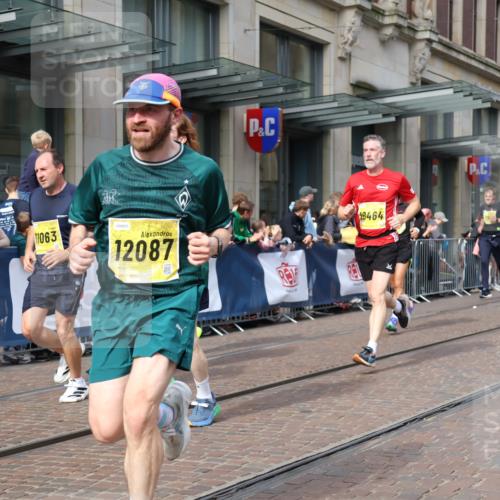 13.09.2026 - 21. swb-Marathon Bremen Strokosch-Dieckow http://msf.ph/oto/10292776 13.09.2026 10:45:40 Ziel 10436, 10447, 10992, 11015, 11279, 11762, 11956, 12033, 12069, 12556, 12557, 13529, 13595, 13612, 10318, 10352, 10398, 10464, 10536, 10541, 10583, 10987, 11063, 11088, 11209, 11232, 11478, 11559, 11749, 11835, 11845, 12087, 12290, 12355, 12475, 12534, 13532, 13595, 13628 meine-sportfotos.de