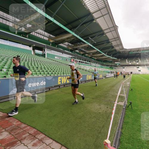 13.09.2026 - 21. swb-Marathon Bremen Michael Burmester http://msf.ph/oto/10292785 13.09.2026 10:29:38 Laufen im Stadion 10162, 10170, 10183, 10193, 10200, 10218, 10233, 10253, 10267, 10294, 10316, 10334, 10348, 10381, 10392, 10421, 10426, 10452, 10467, 10515, 10525, 10537, 10538, 10544, 10585, 10588, 10641, 10652, 10655, 10709, 10734, 10739, 10761, 10763, 10764, 10770, 10780, 10808, 10825, 10827, 10835, 10837, 10840, 10862, 10876, 10887, 10906, 10910, 10923, 10966, 10984, 10993, 11002, 11005, 11007, 11018, 11035, 11058, 11087, 11092, 11109, 11170 meine-sportfotos.de