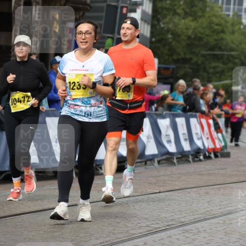 13.09.2026 - 21. swb-Marathon Bremen Strokosch-Dieckow http://msf.ph/oto/10292960 13.09.2026 11:17:36 Ziel 10335, 10773, 10779, 11355, 11495, 11672, 12101, 10756, 11367, 11932, 12226, 12292, 12321 meine-sportfotos.de