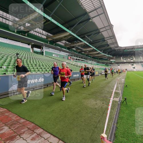 13.09.2026 - 21. swb-Marathon Bremen Michael Burmester http://msf.ph/oto/10293250 13.09.2026 10:31:24 Laufen im Stadion 10141, 10146, 10174, 10193, 10222, 10227, 10233, 10246, 10255, 10281, 10284, 10304, 10339, 10359, 10392, 10443, 10448, 10452, 10471, 10478, 10479, 10503, 10515, 10529, 10540, 10543, 10555, 10577, 10579, 10588, 10589, 10608, 10610, 10626, 10631, 10641, 10646, 10652, 10684, 10685, 10703, 10704, 10708, 10714, 10725, 10757, 10765, 10780, 10808, 10821, 10822, 10837, 10838, 10862, 10863, 10884, 10886, 10887, 10906, 10984, 11002, 11038, 11350, 11379 meine-sportfotos.de