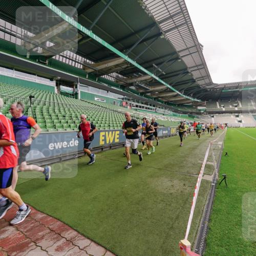 13.09.2026 - 21. swb-Marathon Bremen Michael Burmester http://msf.ph/oto/10293256 13.09.2026 10:31:24 Laufen im Stadion 10141, 10146, 10174, 10193, 10222, 10227, 10233, 10246, 10255, 10281, 10284, 10304, 10339, 10359, 10392, 10443, 10448, 10452, 10471, 10478, 10479, 10503, 10515, 10529, 10540, 10543, 10555, 10577, 10579, 10588, 10589, 10608, 10610, 10626, 10631, 10641, 10646, 10652, 10684, 10685, 10703, 10704, 10708, 10714, 10725, 10757, 10765, 10780, 10808, 10821, 10822, 10837, 10838, 10862, 10863, 10884, 10886, 10887, 10906, 10984, 11002, 11038, 11350, 11379 meine-sportfotos.de