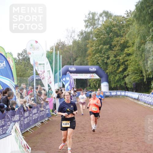 13.09.2026 - Airport Race Dennis Weichert http://msf.ph/oto/10293465 13.09.2026 10:32:46 Ziel 4142, 4166, 5223, 5225, 5262, 5324 meine-sportfotos.de