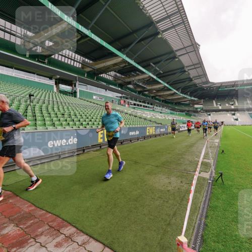 13.09.2026 - 21. swb-Marathon Bremen Michael Burmester http://msf.ph/oto/10293524 13.09.2026 10:32:25 Laufen im Stadion 10067, 10078, 10141, 10146, 10166, 10203, 10222, 10226, 10243, 10246, 10249, 10255, 10256, 10284, 10300, 10322, 10365, 10372, 10374, 10379, 10383, 10394, 10410, 10443, 10471, 10478, 10479, 10486, 10494, 10503, 10517, 10518, 10529, 10540, 10543, 10550, 10555, 10565, 10577, 10579, 10589, 10608, 10610, 10626, 10631, 10646, 10670, 10675, 10684, 10685, 10690, 10703, 10704, 10707, 10708, 10721, 10725, 10728, 10771, 10794, 10798, 11350, 11379 meine-sportfotos.de