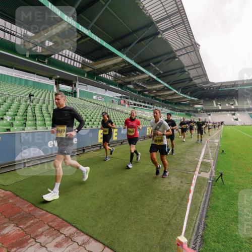 13.09.2026 - 21. swb-Marathon Bremen Michael Burmester http://msf.ph/oto/10293545 13.09.2026 10:32:32 Laufen im Stadion 10067, 10078, 10146, 10166, 10184, 10203, 10211, 10222, 10226, 10243, 10246, 10249, 10255, 10256, 10284, 10300, 10322, 10365, 10372, 10374, 10379, 10383, 10394, 10408, 10410, 10443, 10471, 10478, 10479, 10486, 10494, 10503, 10517, 10518, 10529, 10540, 10543, 10550, 10555, 10565, 10577, 10579, 10589, 10608, 10610, 10626, 10631, 10646, 10670, 10675, 10684, 10685, 10690, 10703, 10704, 10707, 10708, 10721, 10725, 10728, 10745, 10749, 10771, 10794, 10798 meine-sportfotos.de