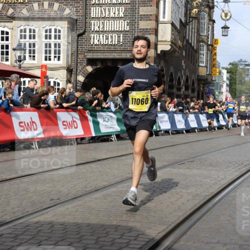 13.09.2026 - 21. swb-Marathon Bremen Strokosch-Dieckow http://msf.ph/oto/10293738 13.09.2026 10:47:14 Ziel 10289, 10445, 10504, 11060, 11199, 11212, 11344, 11608, 11661, 11783, 12364, 12375, 10189, 10310, 10319, 10807, 10898, 11187, 11269, 11462, 12048, 12195, 12298, 13528, 13545 meine-sportfotos.de