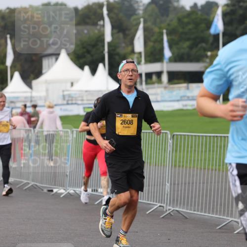 13.09.2026 - Kiel Lauf Andreas Tolksdorf http://msf.ph/oto/10293968 13.09.2026 09:25:29 Kiellinie 38, 38, 2608, 5530 meine-sportfotos.de