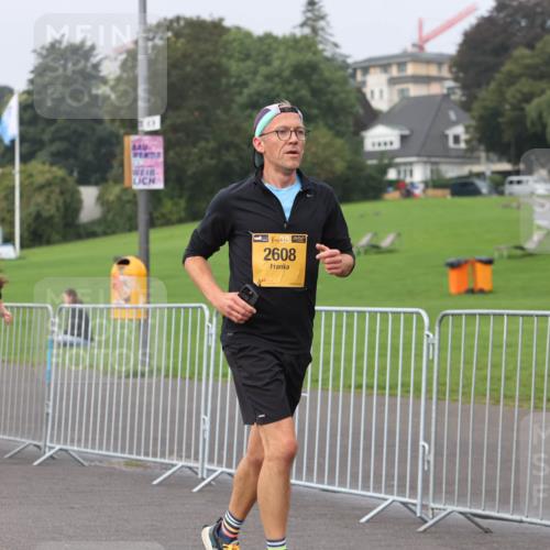 13.09.2026 - Kiel Lauf Andreas Tolksdorf http://msf.ph/oto/10293978 13.09.2026 09:25:31 Kiellinie 5562, 38, 2608, 38, 1049 meine-sportfotos.de