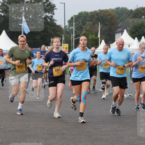 13.09.2026 - Kiel Lauf Andreas Tolksdorf http://msf.ph/oto/10294007 13.09.2026 09:25:38 Kiellinie 6649, 5400, 4256, 11, 5964, 39, 6038, 9425, 39, 8636 meine-sportfotos.de