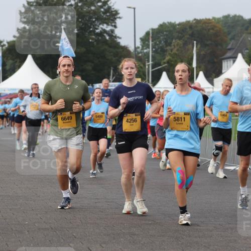 13.09.2026 - Kiel Lauf Andreas Tolksdorf http://msf.ph/oto/10294010 13.09.2026 09:25:39 Kiellinie 7430, 39, 6649, 5400, 4, 39, 138, 5964, 6038, 5811, 9425, 4256 meine-sportfotos.de