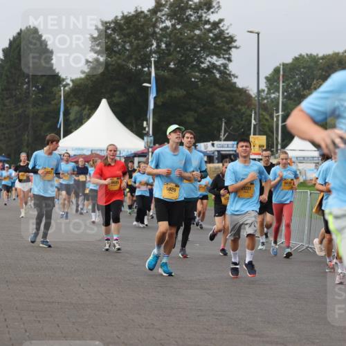 13.09.2026 - Kiel Lauf Andreas Tolksdorf http://msf.ph/oto/10294082 13.09.2026 09:25:59 Kiellinie 36, 5, 857, 0685, 2031, 5929, 6638, 402 meine-sportfotos.de