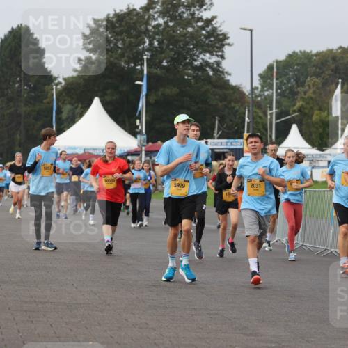 13.09.2026 - Kiel Lauf Andreas Tolksdorf http://msf.ph/oto/10294085 13.09.2026 09:25:59 Kiellinie 36, 5857, 10685, 5929, 132, 2031, 38, 10009 meine-sportfotos.de