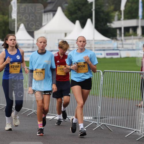 13.09.2026 - Kiel Lauf Andreas Tolksdorf http://msf.ph/oto/10294120 13.09.2026 09:26:07 Kiellinie 38, 4952, 38, 12164, 38, 7121, 39, 1228, 38, 4098 meine-sportfotos.de