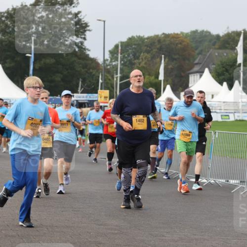 13.09.2026 - Kiel Lauf Andreas Tolksdorf http://msf.ph/oto/10294167 13.09.2026 09:26:14 Kiellinie 4087, 0460, 1402, 7202, 12098, 6913, 1075, 12069 meine-sportfotos.de