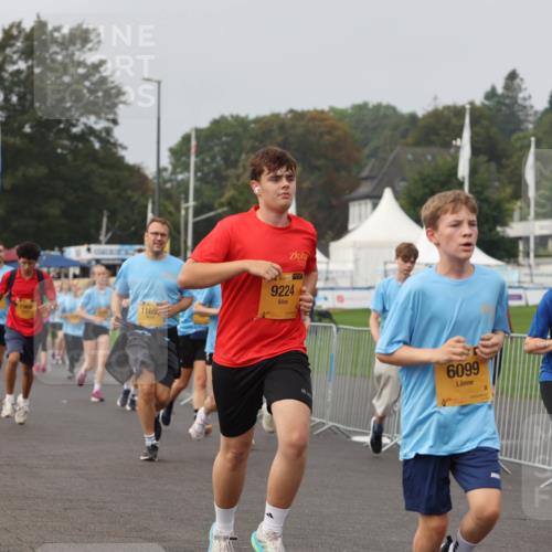 13.09.2026 - Kiel Lauf Andreas Tolksdorf http://msf.ph/oto/10294271 13.09.2026 09:26:30 Kiellinie 1235, 1966, 1165, 38, 9224, 6099, 5171 meine-sportfotos.de