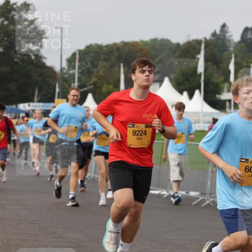 13.09.2026 - Kiel Lauf Andreas Tolksdorf http://msf.ph/oto/10294273 13.09.2026 09:26:30 Kiellinie 11653, 38, 9224, 38, 6099, 5171 meine-sportfotos.de
