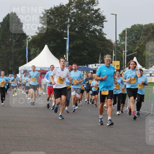 13.09.2026 - Kiel Lauf Andreas Tolksdorf http://msf.ph/oto/10294334 13.09.2026 09:26:39 Kiellinie 36, 30, 12676, 4704, 10300, 6809, 5757, 7948, 12259, 2527, 9528 meine-sportfotos.de