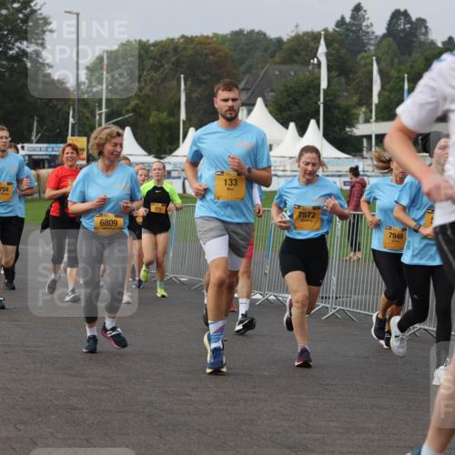 13.09.2026 - Kiel Lauf Andreas Tolksdorf http://msf.ph/oto/10294359 13.09.2026 09:26:44 Kiellinie 1267, 4704, 33, 6809, 39, 133, 7572, 7948, 10300 meine-sportfotos.de