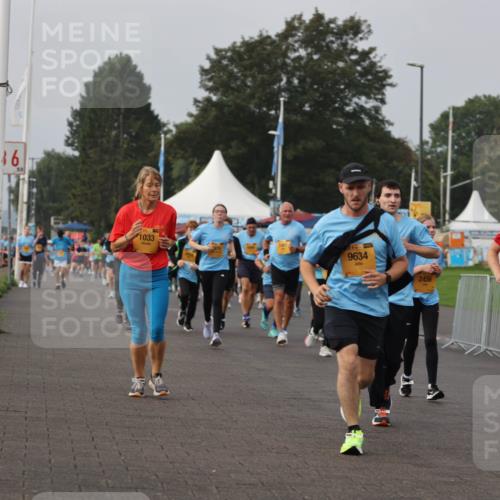 13.09.2026 - Kiel Lauf Andreas Tolksdorf http://msf.ph/oto/10294435 13.09.2026 09:26:55 Kiellinie 6, 1033, 9634, 2456 meine-sportfotos.de