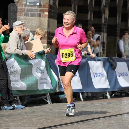 13.09.2026 - 21. swb-Marathon Bremen Strokosch-Dieckow http://msf.ph/oto/10294455 13.09.2026 11:20:30 Ziel 10430, 11244, 11333, 11337, 12374, 11529, 11530, 11541, 11675, 11980, 12153, 12316, 12317 meine-sportfotos.de