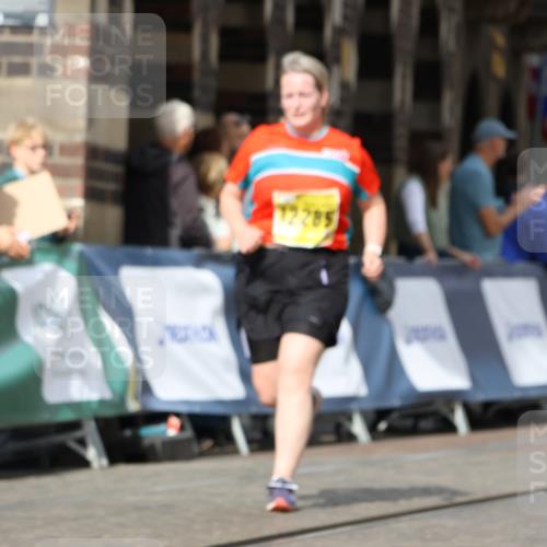 13.09.2026 - 21. swb-Marathon Bremen Strokosch-Dieckow http://msf.ph/oto/10294469 13.09.2026 11:20:33 Ziel 11244, 11333, 11337, 12374, 11529, 11530, 11675, 12153, 12316, 12317 meine-sportfotos.de