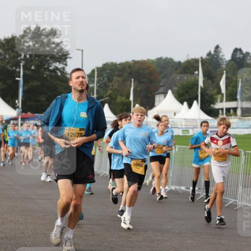 13.09.2026 - Kiel Lauf Andreas Tolksdorf http://msf.ph/oto/10294531 13.09.2026 09:27:15 Kiellinie 38, 12678, 10498, 4175, 312 meine-sportfotos.de