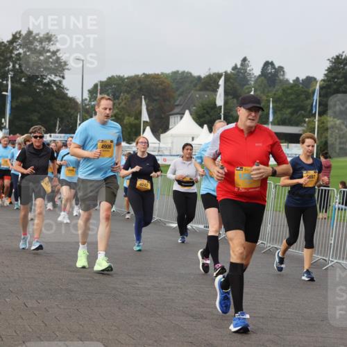 13.09.2026 - Kiel Lauf Andreas Tolksdorf http://msf.ph/oto/10294679 13.09.2026 09:27:47 Kiellinie 10946, 4906, 6242, 697, 104 meine-sportfotos.de