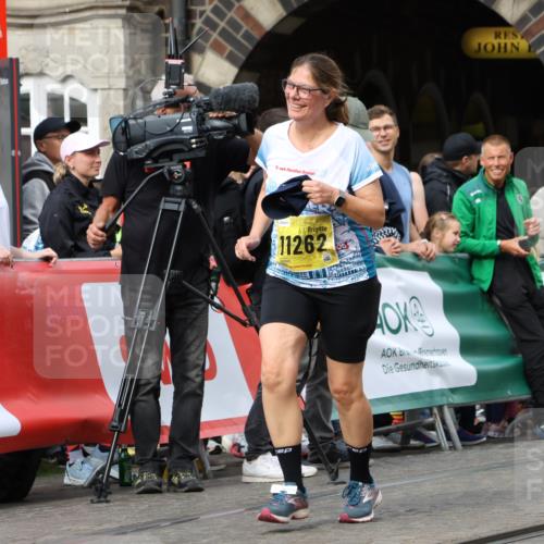13.09.2026 - 21. swb-Marathon Bremen Strokosch-Dieckow http://msf.ph/oto/10294818 13.09.2026 11:21:31 Ziel 11780, 11104 meine-sportfotos.de
