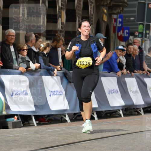 13.09.2026 - 21. swb-Marathon Bremen Strokosch-Dieckow http://msf.ph/oto/10294880 13.09.2026 11:21:58 Ziel 11104, 11821, 11698, 12157 meine-sportfotos.de