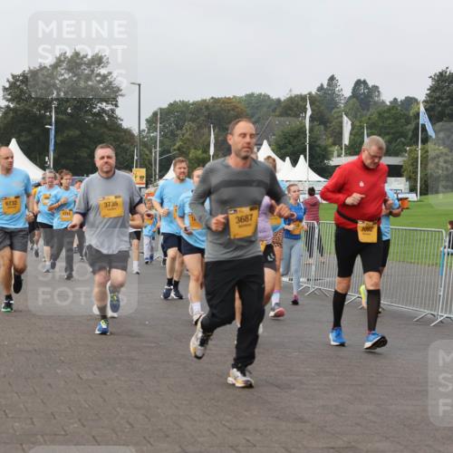 13.09.2026 - Kiel Lauf Andreas Tolksdorf http://msf.ph/oto/10294900 13.09.2026 09:28:12 Kiellinie 6732, 1713, 3735, 3687, 1092, 7258 meine-sportfotos.de