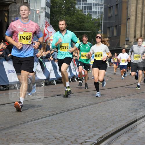 13.09.2026 - 21. swb-Marathon Bremen Strokosch-Dieckow http://msf.ph/oto/10295089 13.09.2026 10:47:40 Ziel 10189, 10310, 10319, 10807, 10898, 11187, 11269, 11462, 11650, 11651, 11814, 12048, 12195, 12298, 13528, 13545, 13589, 10172, 10393, 10592, 11018, 11360, 11634, 11894, 12278, 12558 meine-sportfotos.de