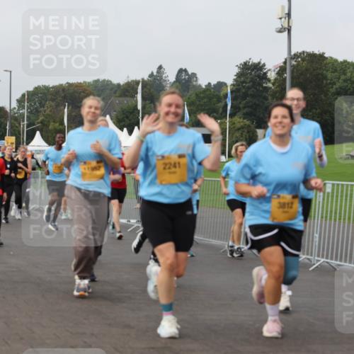 13.09.2026 - Kiel Lauf Andreas Tolksdorf http://msf.ph/oto/10295093 13.09.2026 09:28:34 Kiellinie 10074, 2241, 3812 meine-sportfotos.de