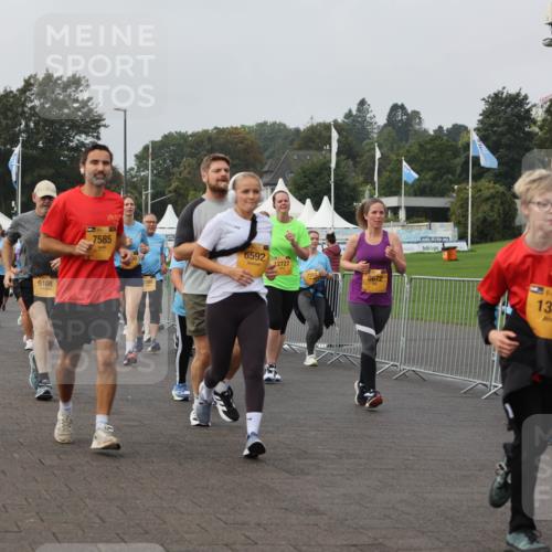 13.09.2026 - Kiel Lauf Andreas Tolksdorf http://msf.ph/oto/10295137 13.09.2026 09:28:40 Kiellinie 12167, 9109, 7585, 6592, 12727, 7552, 8672, 1354 meine-sportfotos.de