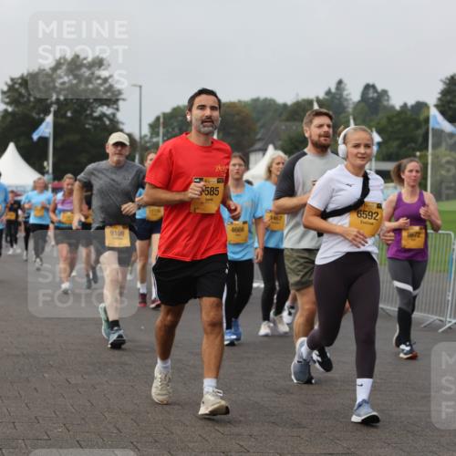 13.09.2026 - Kiel Lauf Andreas Tolksdorf http://msf.ph/oto/10295146 13.09.2026 09:28:40 Kiellinie 9109, 18130, 585, 4666, 1467, 39, 6592, 12282 meine-sportfotos.de