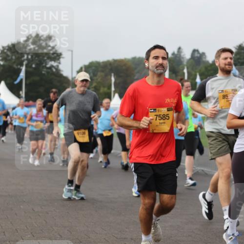 13.09.2026 - Kiel Lauf Andreas Tolksdorf http://msf.ph/oto/10295151 13.09.2026 09:28:41 Kiellinie 9109, 38, 7585, 85, 38 meine-sportfotos.de