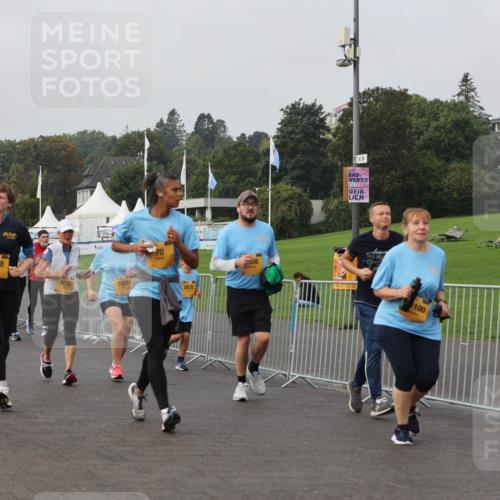 13.09.2026 - Kiel Lauf Andreas Tolksdorf http://msf.ph/oto/10295233 13.09.2026 09:28:50 Kiellinie 93, 6648, 6625, 7867, 70, 5825, 100 meine-sportfotos.de