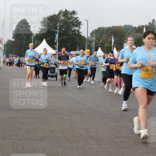 13.09.2026 - Kiel Lauf Andreas Tolksdorf http://msf.ph/oto/10295309 13.09.2026 09:29:01 Kiellinie 6, 11977, 4121, 12614, 12560, 4711 meine-sportfotos.de