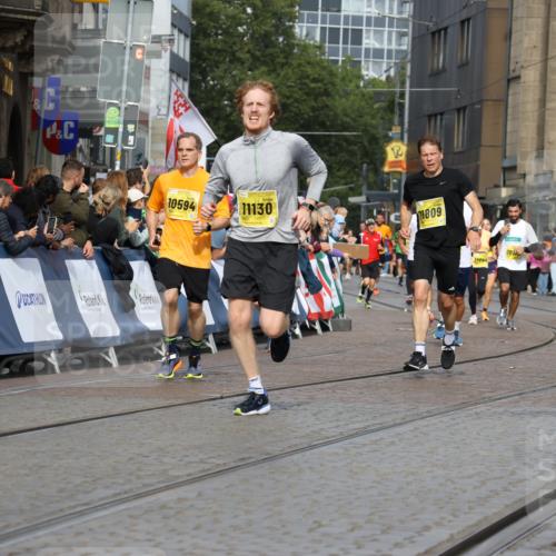 13.09.2026 - 21. swb-Marathon Bremen Strokosch-Dieckow http://msf.ph/oto/10295320 13.09.2026 10:47:43 Ziel 10189, 10270, 10310, 10319, 10807, 10873, 10898, 11187, 11269, 11462, 11469, 11646, 12048, 12195, 12296, 12298, 13521, 13528, 13545, 13589, 10172, 10592, 11018, 11360, 11634, 11735, 12278, 12558 meine-sportfotos.de