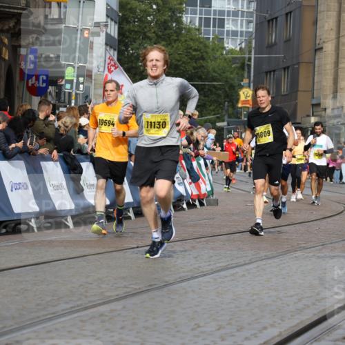 13.09.2026 - 21. swb-Marathon Bremen Strokosch-Dieckow http://msf.ph/oto/10295343 13.09.2026 10:47:43 Ziel 10189, 10270, 10310, 10319, 10807, 10873, 10898, 11187, 11269, 11462, 11469, 11646, 12048, 12195, 12296, 12298, 13521, 13528, 13545, 13589, 10172, 10592, 11018, 11360, 11634, 11735, 12278, 12558 meine-sportfotos.de