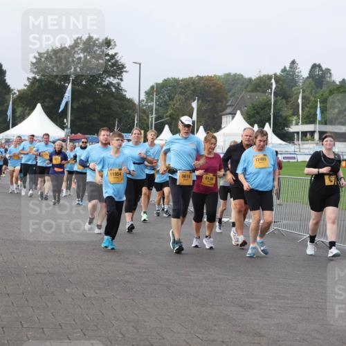 13.09.2026 - Kiel Lauf Andreas Tolksdorf http://msf.ph/oto/10295396 13.09.2026 09:29:16 Kiellinie 86, 2811, 11954, 9616, 8128, 12493, 4132 meine-sportfotos.de