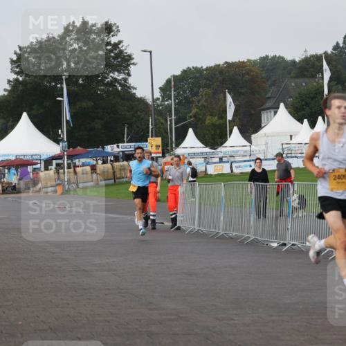 13.09.2026 - Kiel Lauf Andreas Tolksdorf http://msf.ph/oto/10295451 13.09.2026 09:20:40 Kiellinie 2409 meine-sportfotos.de