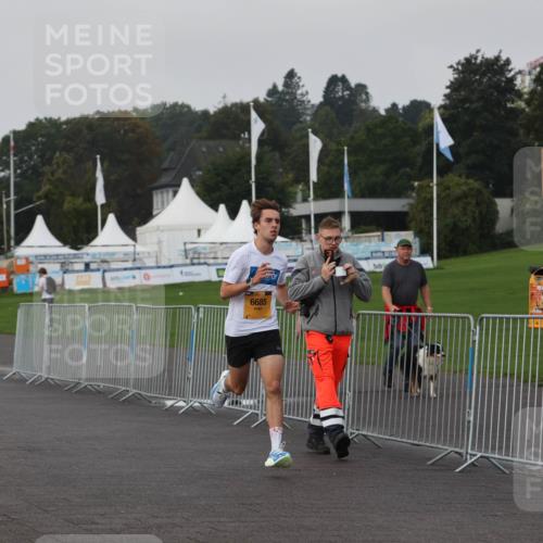 13.09.2026 - Kiel Lauf Andreas Tolksdorf http://msf.ph/oto/10295481 13.09.2026 09:20:55 Kiellinie 6685 meine-sportfotos.de
