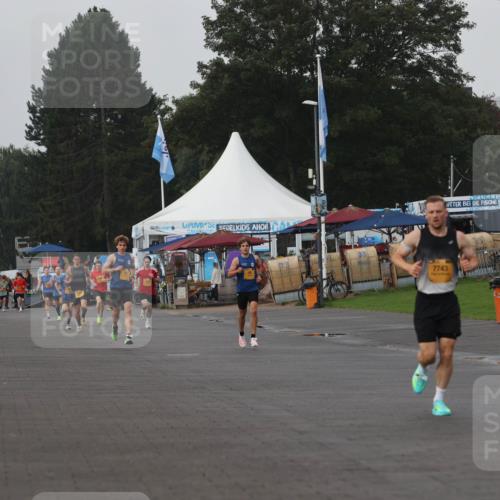 13.09.2026 - Kiel Lauf Andreas Tolksdorf http://msf.ph/oto/10295516 13.09.2026 09:21:04 Kiellinie 36, 7743 meine-sportfotos.de