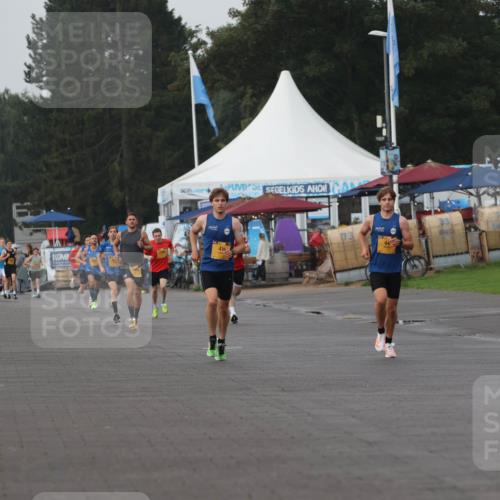13.09.2026 - Kiel Lauf Andreas Tolksdorf http://msf.ph/oto/10295527 13.09.2026 09:21:06 Kiellinie 36, 160, 41, 44 meine-sportfotos.de